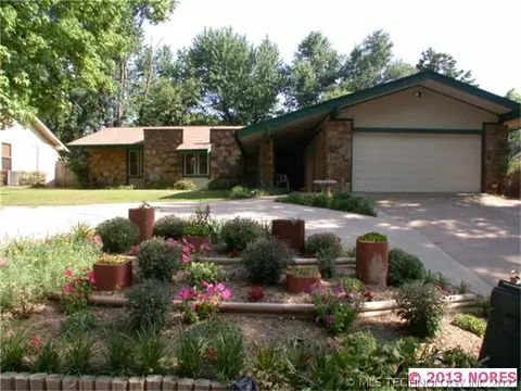 5816 E 64th Pl, Tulsa, OK 74136 photo 1