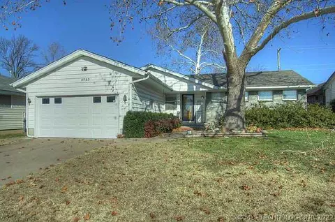 6755 E 28th St, Tulsa, OK 74129 photo 1
