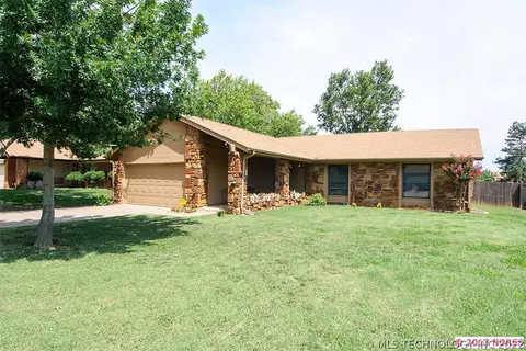 12515 E 37th St, Tulsa, OK 74146 photo 1