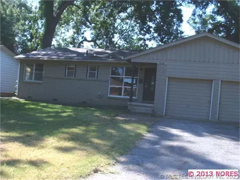 1628 E 55th Pl, Tulsa, OK 74105 photo 1