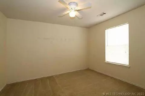 1130 E 138th St, Glenpool, OK 74033 photo 18