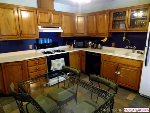 127 E 35th St, Tulsa, OK 74105 photo 13
