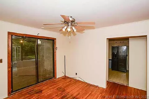7902 E 27th Ct, Tulsa, OK 74129 photo 16