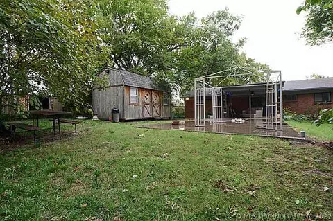 7902 E 27th Ct, Tulsa, OK 74129 photo 7