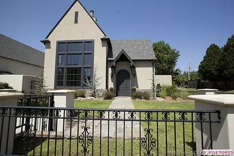 2105 E 24th St, Tulsa, OK 74114 photo 1
