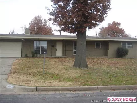 5443 E 19th St, Tulsa, OK 74112 photo 1