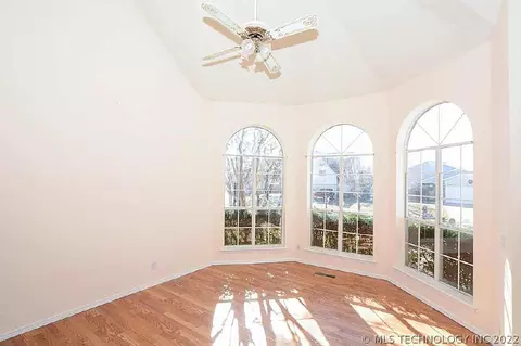 9225 E 97th Pl, Tulsa, OK 74133 photo 3