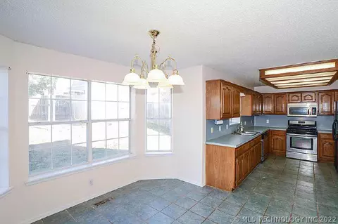 9225 E 97th Pl, Tulsa, OK 74133 photo 8