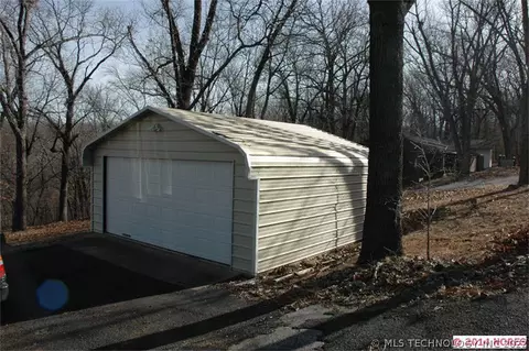 354 Muskogee Dr, Eucha, OK 74342 photo 5
