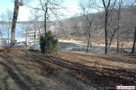 354 Muskogee Dr, Eucha, OK 74342 photo 2