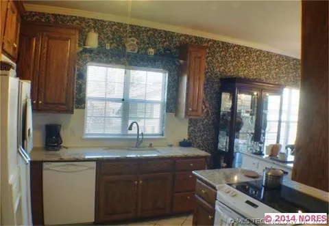 3401 E 72nd St, Tulsa, OK 74136 photo 6
