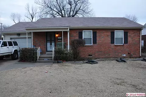 2731 E 2nd St, Tulsa, OK 74104 photo 1