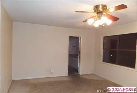 12536 E 37th St, Tulsa, OK 74146 photo 10