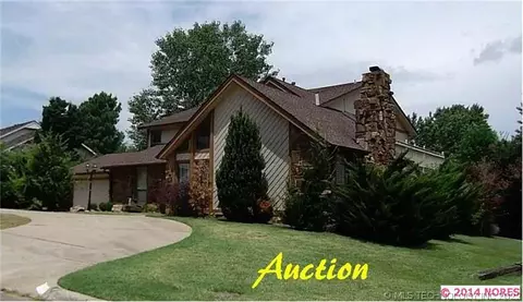 4207 E 64th St, Tulsa, OK 74136 photo 1