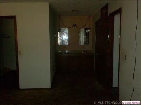 1502 4th Ave, Warner, OK 74469 photo 8