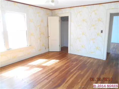 2043 E 13th Pl, Tulsa, OK 74104 photo 13