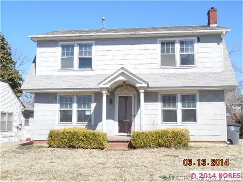 2043 E 13th Pl, Tulsa, OK 74104 photo 1