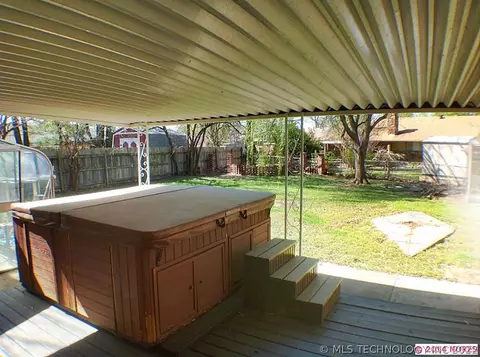 9414 E 49th St, Tulsa, OK 74145 photo 8