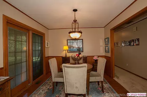 1439 E 55th Pl, Tulsa, OK 74105 photo 7