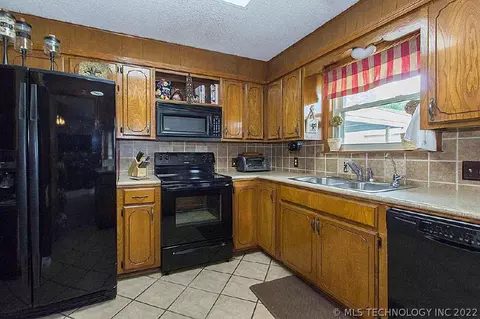 20902 E 37th St, Broken Arrow, OK 74014 photo 4