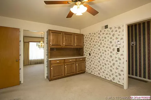 3708 E 24th St, Tulsa, OK 74114 photo 8