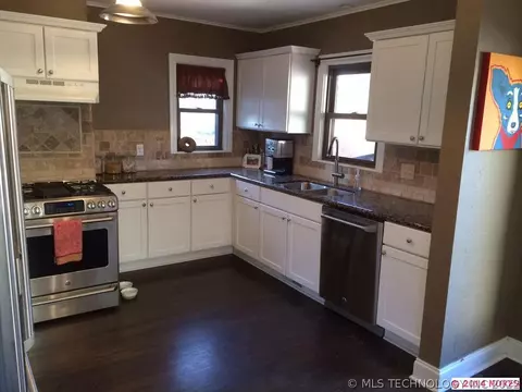 1407 E 35th Pl, Tulsa, OK 74105 photo 12