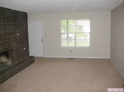 12421 E 34th St, Tulsa, OK 74146 photo 3