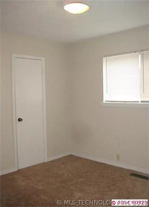 12421 E 34th St, Tulsa, OK 74146 photo 16