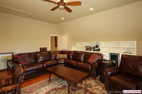 2403 E 27th Pl, Tulsa, OK 74114 photo 12