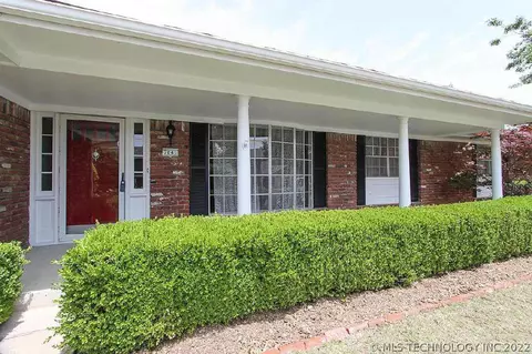 7041 E 69th St, Tulsa, OK 74133 photo 2