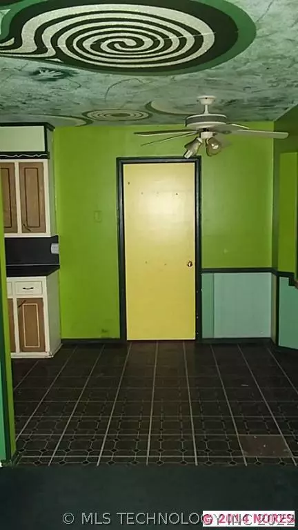 1517 E 56th St, Tulsa, OK 74105 photo 9