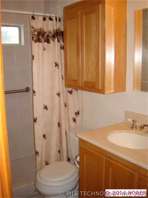 6717 E Independence Pl, Tulsa, OK 74115 photo 17