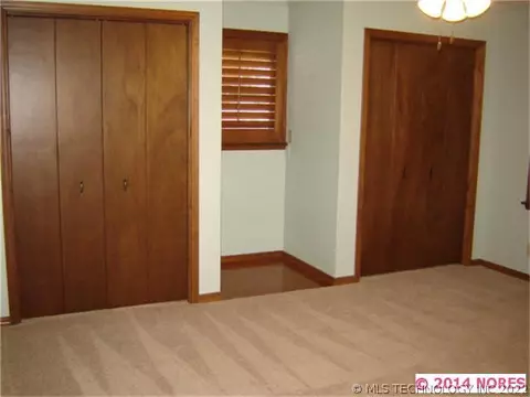 6717 E Independence Pl, Tulsa, OK 74115 photo 9