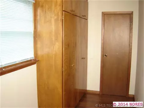 6717 E Independence Pl, Tulsa, OK 74115 photo 8