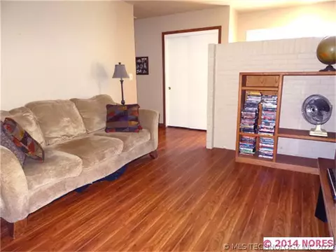 1577 E 59th St, Tulsa, OK 74105 photo 7