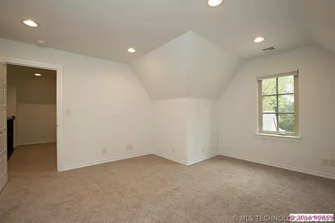 1340 E 35th Pl, Tulsa, OK 74105 photo 23