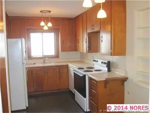 4127 E 37th Pl, Tulsa, OK 74135 photo 6