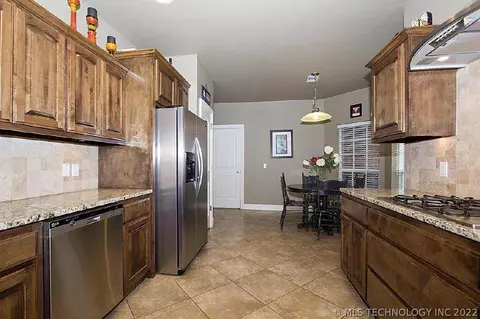 20273 33rd Pl, Broken Arrow, OK 74014 photo 9