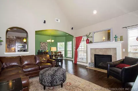 20273 33rd Pl, Broken Arrow, OK 74014 photo 4