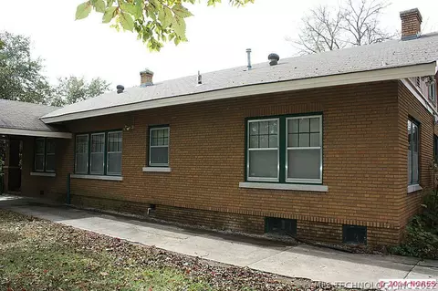 1205 E 6th St, Okmulgee, OK 74447 photo 6
