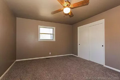5378 E 27th Pl, Tulsa, OK 74114 photo 16