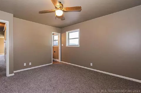 5378 E 27th Pl, Tulsa, OK 74114 photo 15