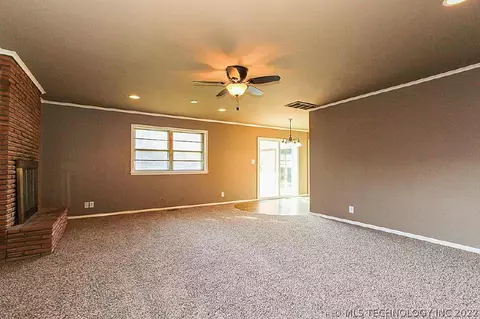 5378 E 27th Pl, Tulsa, OK 74114 photo 5