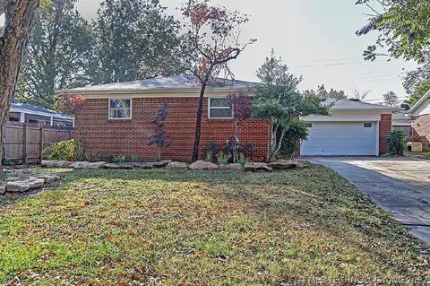 5378 E 27th Pl, Tulsa, OK 74114 photo 1