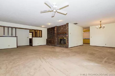 7833 E 79th Pl, Tulsa, OK 74133 photo 4