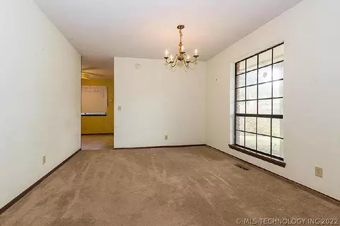 7833 E 79th Pl, Tulsa, OK 74133 photo 5