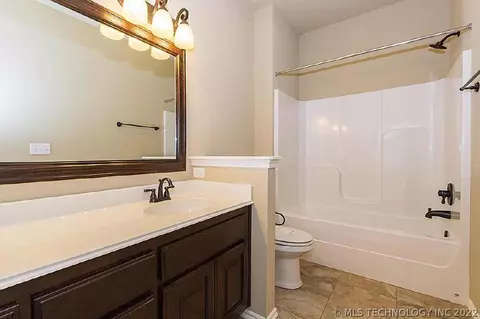 1213 E 134th St, Glenpool, OK 74033 photo 21