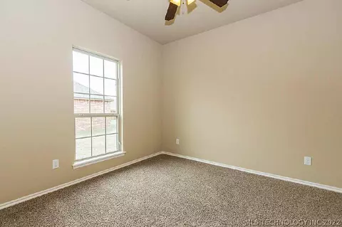 1213 E 134th St, Glenpool, OK 74033 photo 22