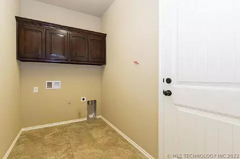 1213 E 134th St, Glenpool, OK 74033 photo 24