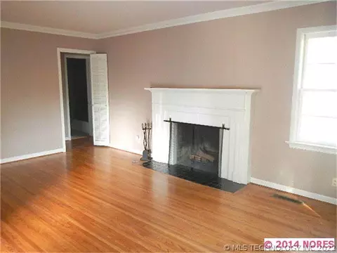 4613 E 13th St, Tulsa, OK 74112 photo 2